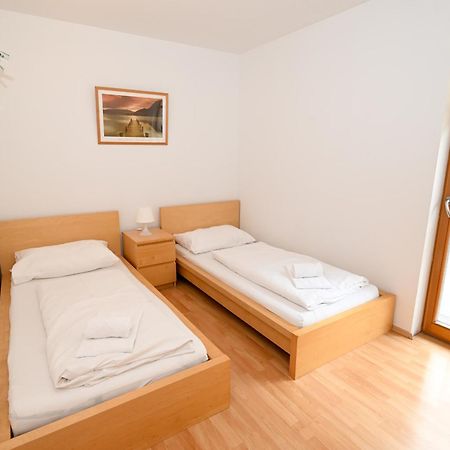 Appartementhaus Zell City By All In One Apartments Zell am See Bagian luar foto