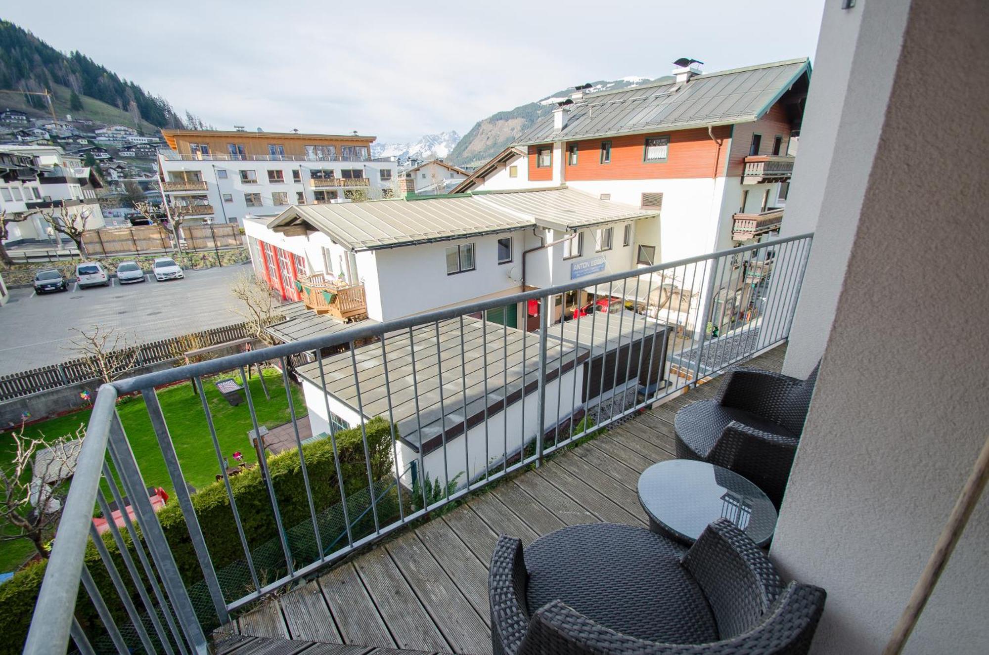 Appartementhaus Zell City By All In One Apartments Zell am See Bagian luar foto