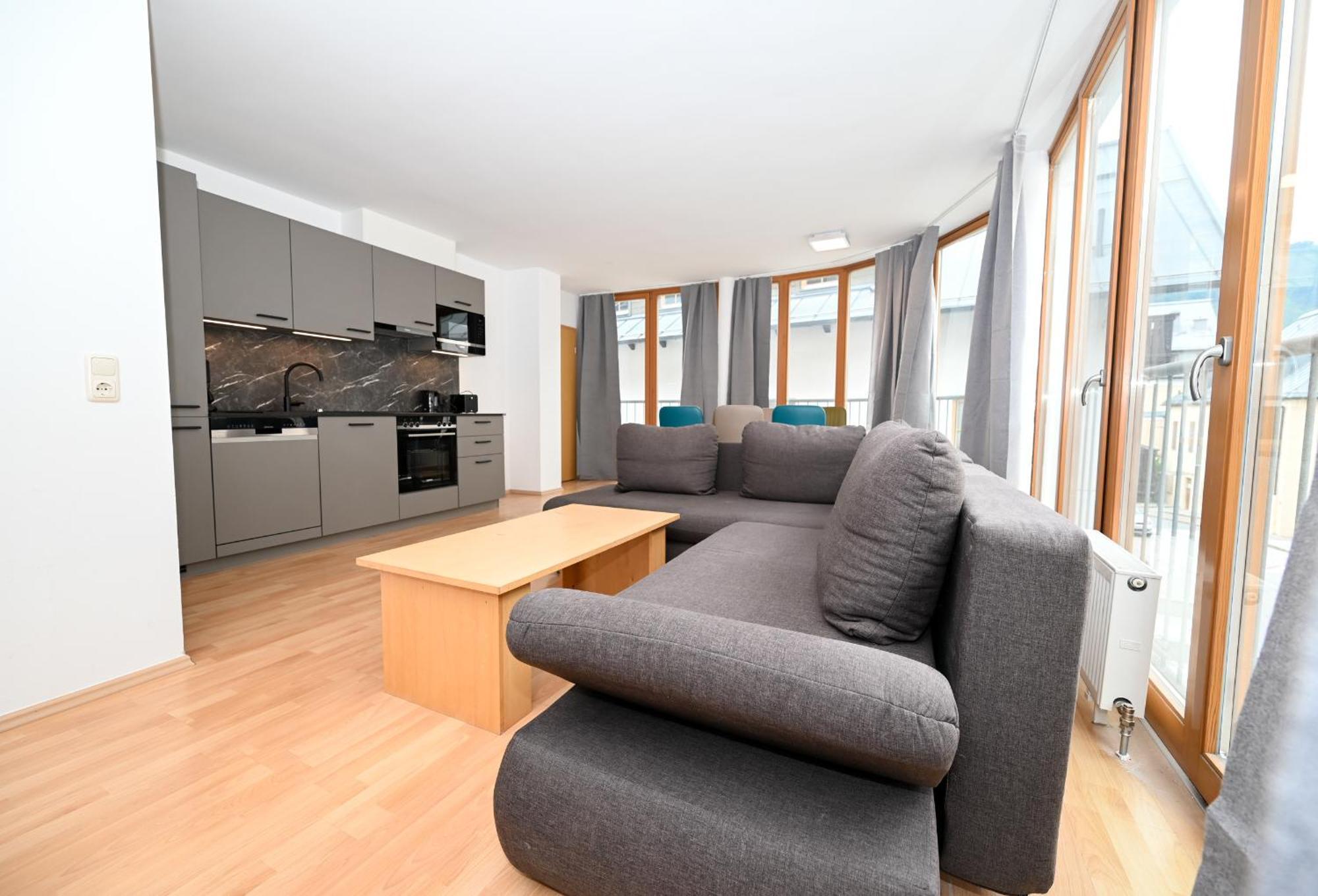 Appartementhaus Zell City By All In One Apartments Zell am See Bagian luar foto