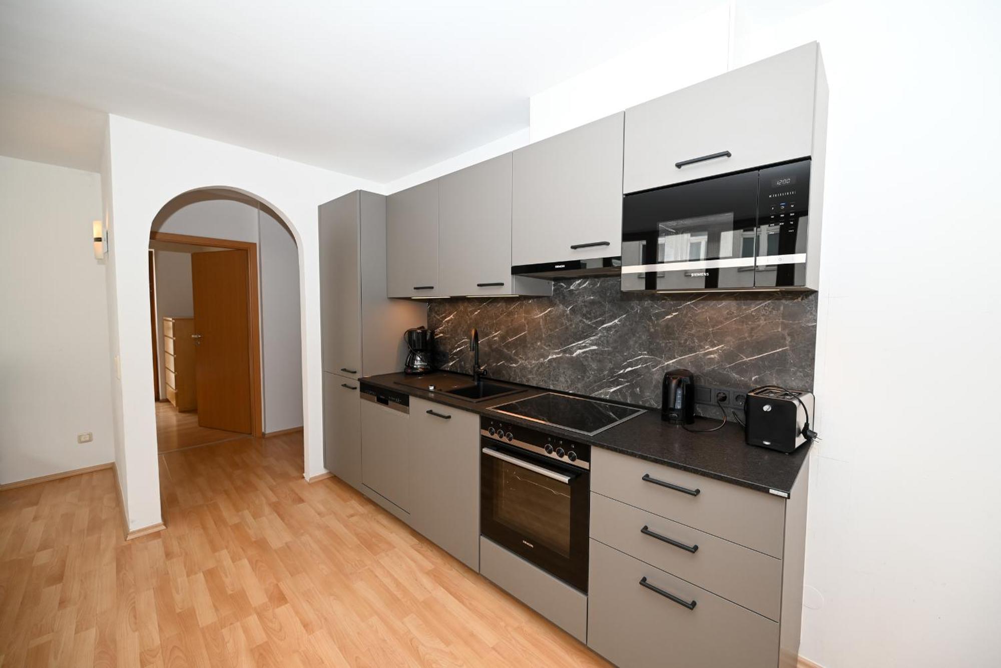 Appartementhaus Zell City By All In One Apartments Zell am See Bagian luar foto